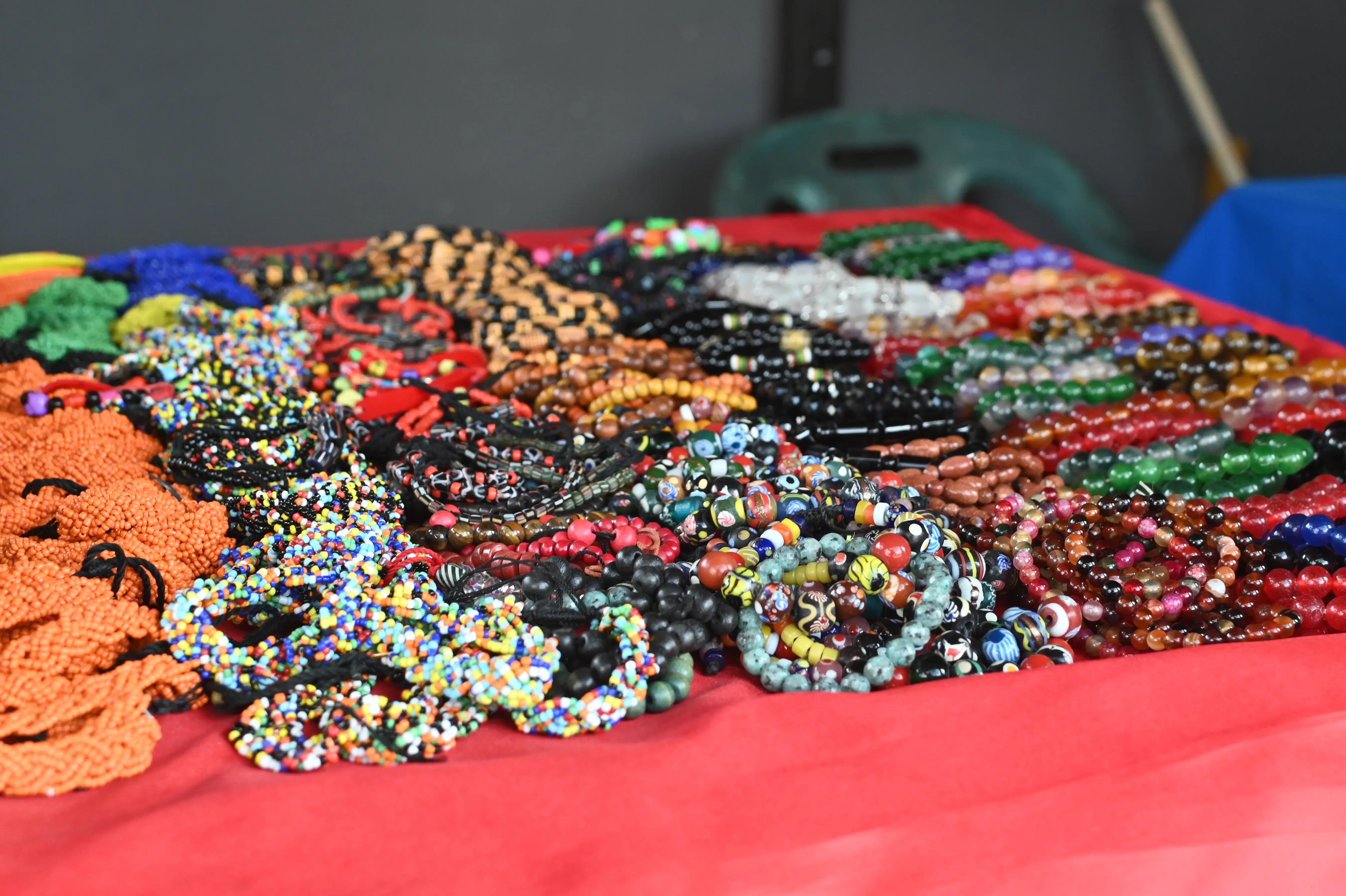 Gelang Tangan Etnik Aneka Model - Kerajinan Dayak Pampang